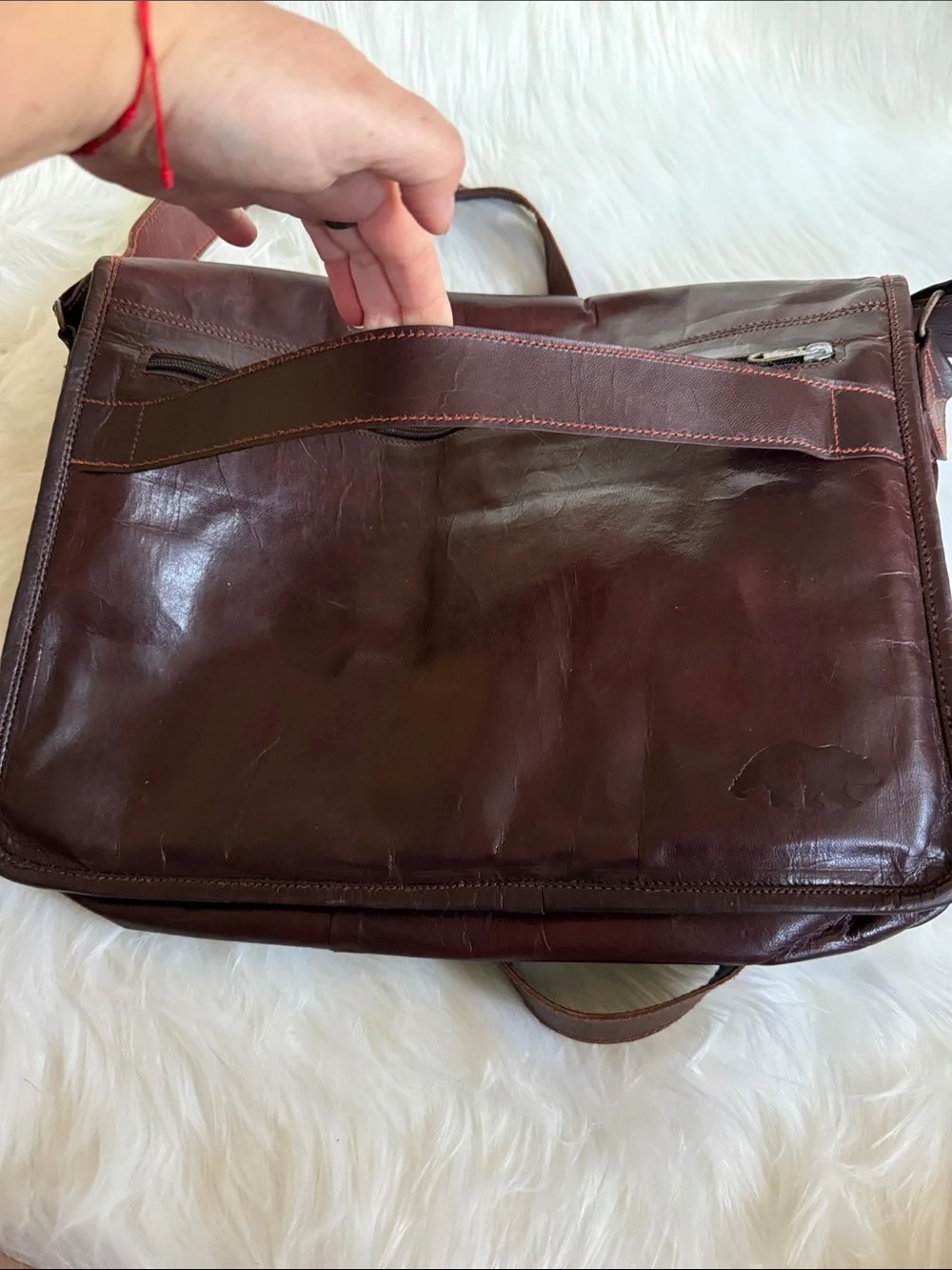 Kodiak Leather Messenger laptop case